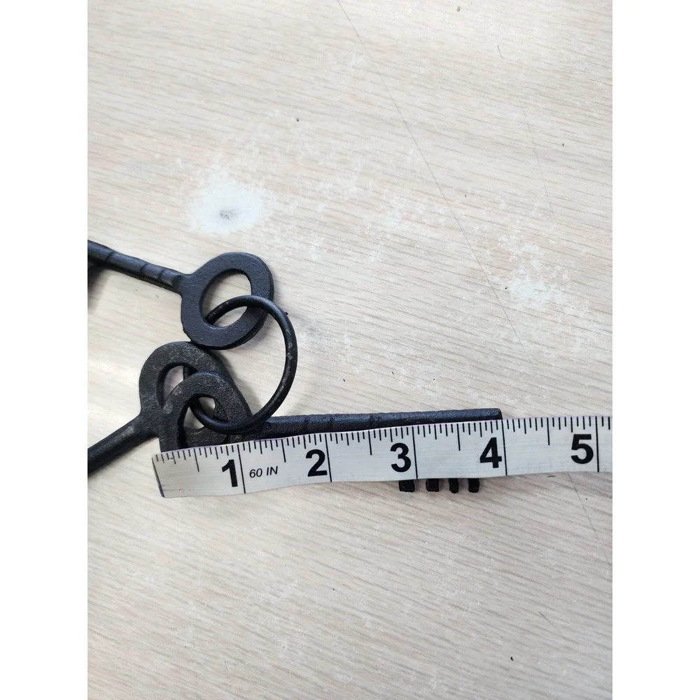 Decorative Set Of 3 Black‎ Skeleton Keys With Ring